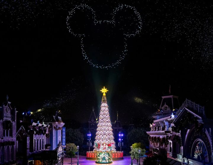 Disneyland Hong Kong Christmas 2024