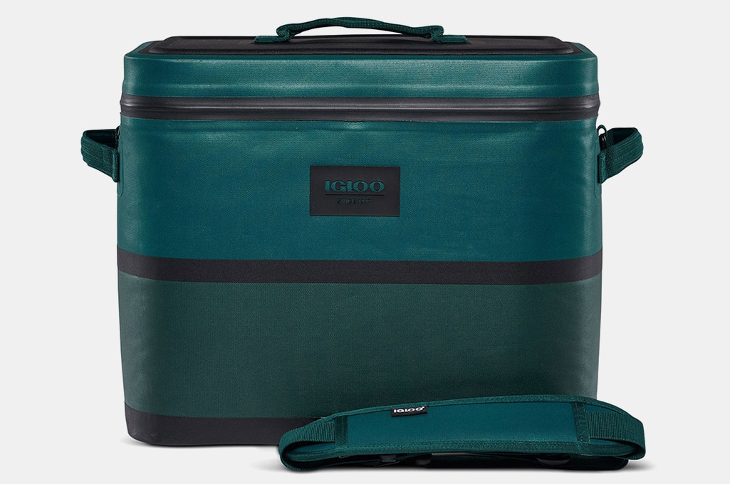 Igloo 30 Can Reactor Soft Sided Cooler Bag