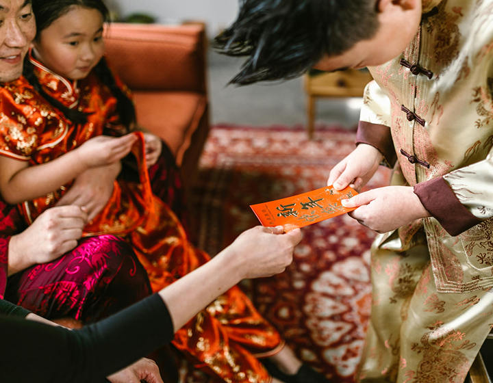 Lai See Red Packet Etiquette Hong Kong Chinese New Year 2025