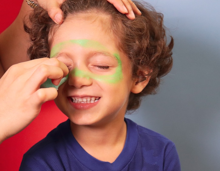 parties play easy halloween face painting zombie outline