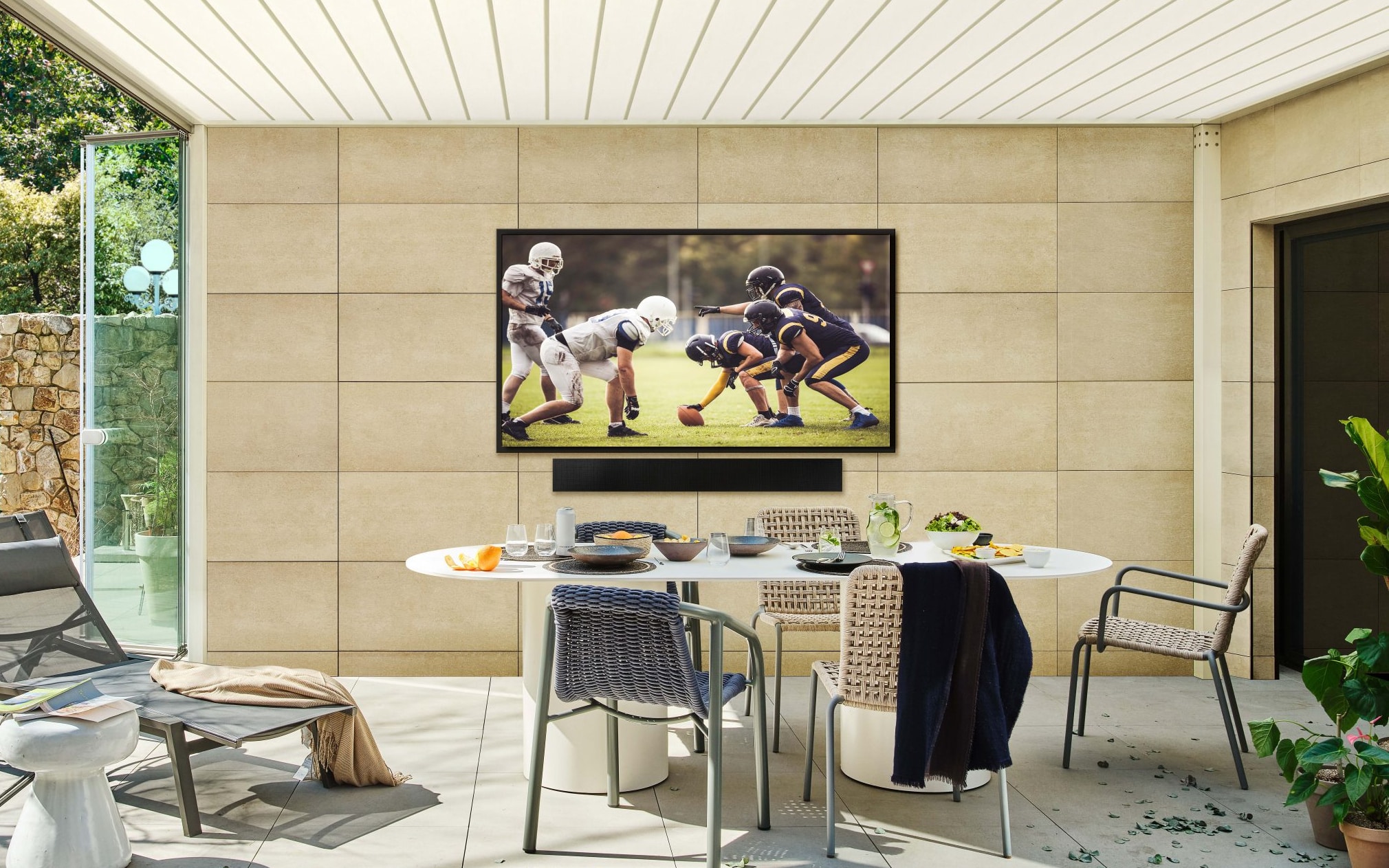 Samsung Terrace Full Sun 85-Inch 4k Outdoor TV