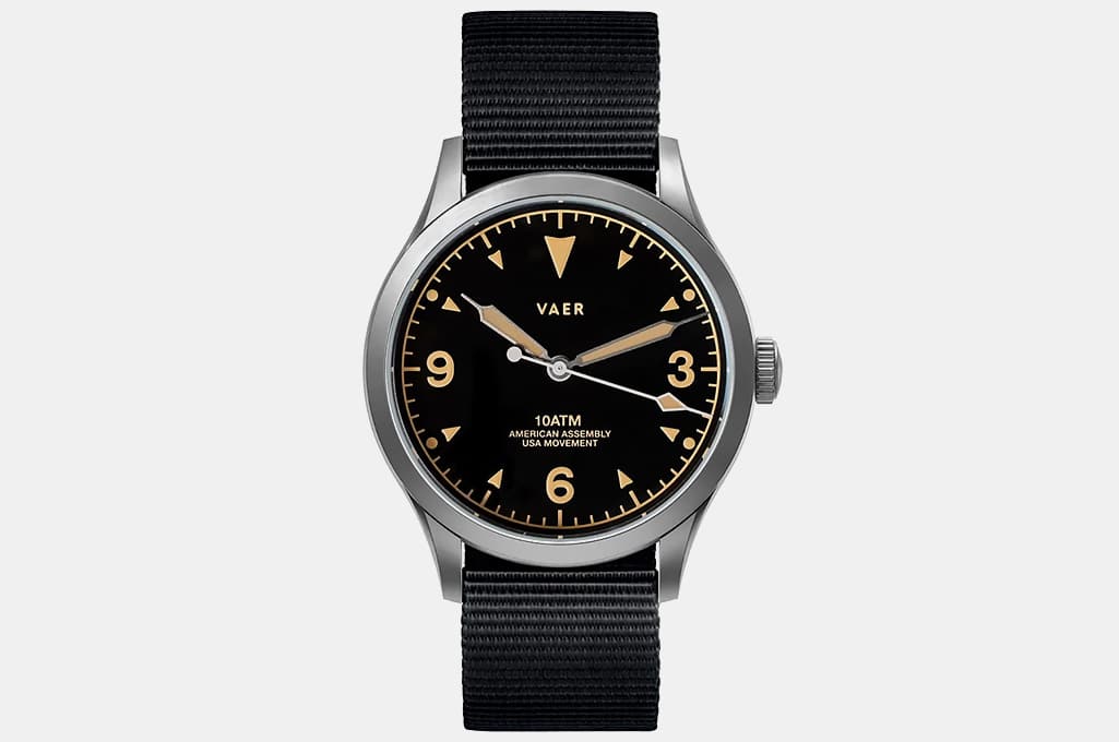 Vaer C5 Field Watch